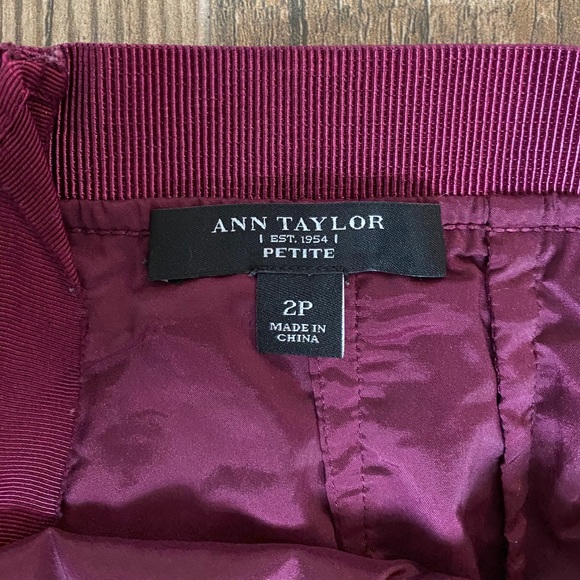 Ann Taylor Maroon petite pencil skirt! - Picture 2 of 3
